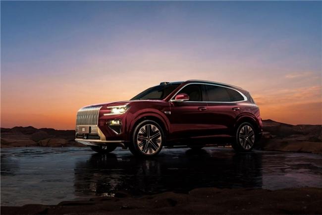 从“堆料”到“顶流”：极氪携千里浩瀚强势跻身智驾第一梯队